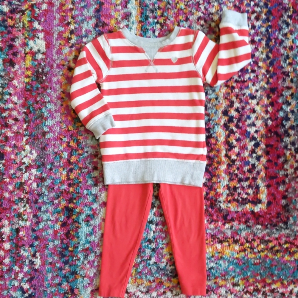 Tunic sweatshirt and leggings set